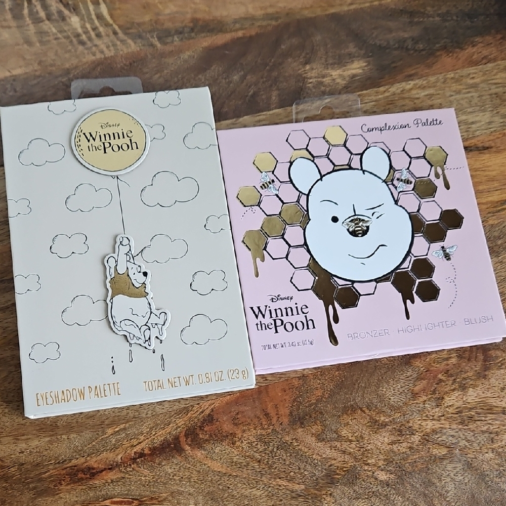Disney Winnie the Pooh Eyeshadow Palette & Complexion Palette